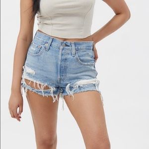 Levi’s 501 High-Waist Denim Short Fault Line S27